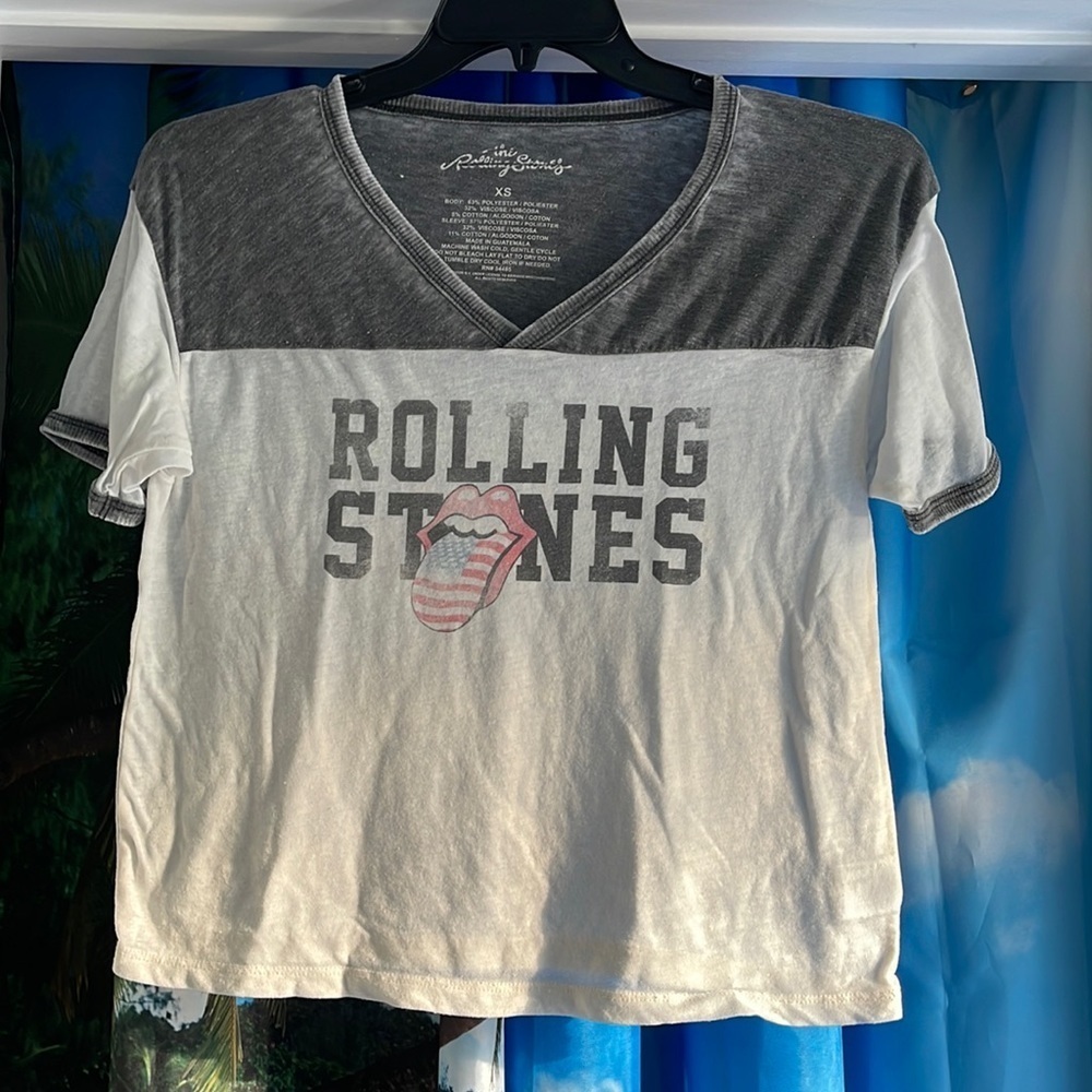 Thin American Eagle Rolling Stones shirt XS